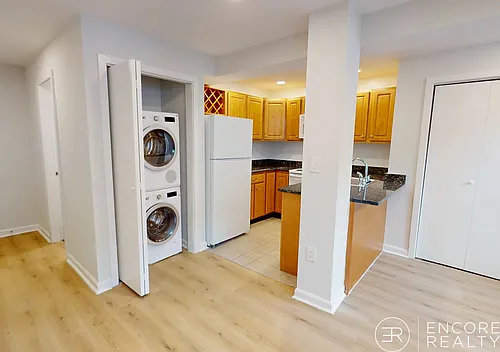 26 Queensberry St #D Photo 1