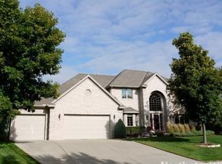 8804 Ridge Ponds Dr, Victoria, MN 55386