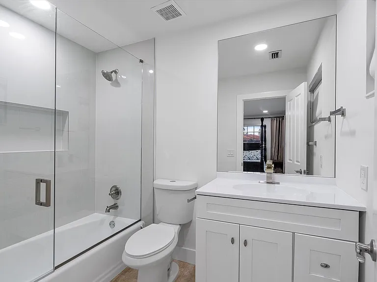 1421 Ponce De Leon Dr — Photo 53