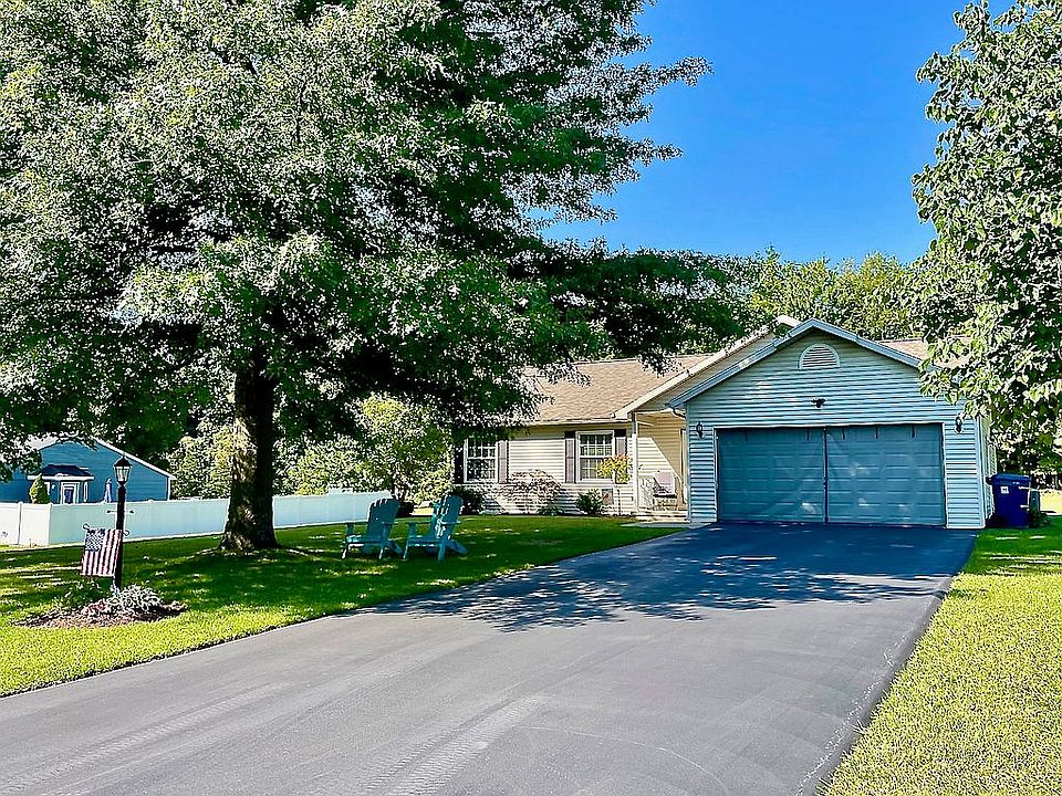 1st image of 11537 Regan Lee Ln