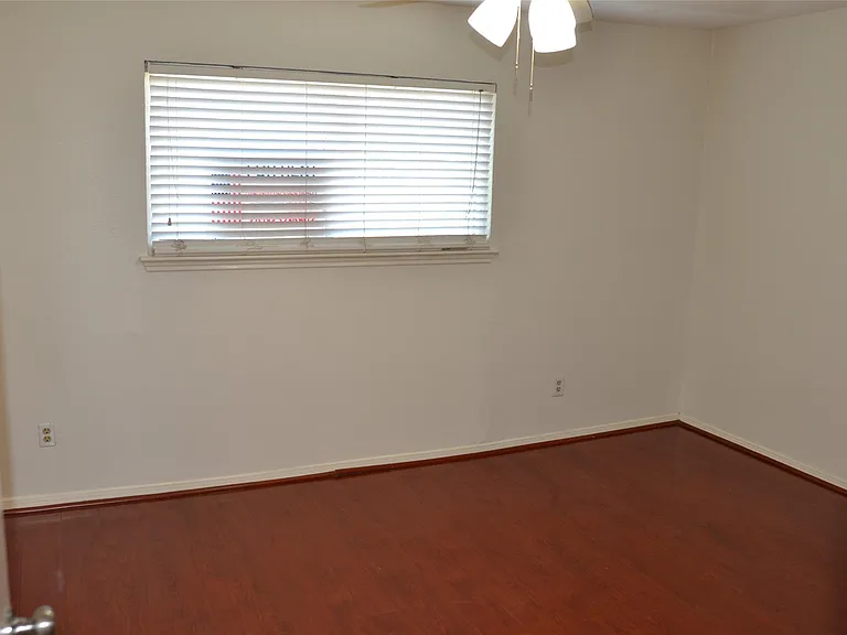 2379 Briarwest Blvd #25 — Photo 17