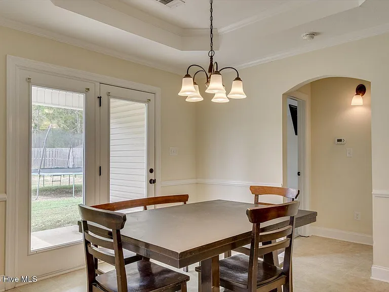 705 Neville St — Photo 10