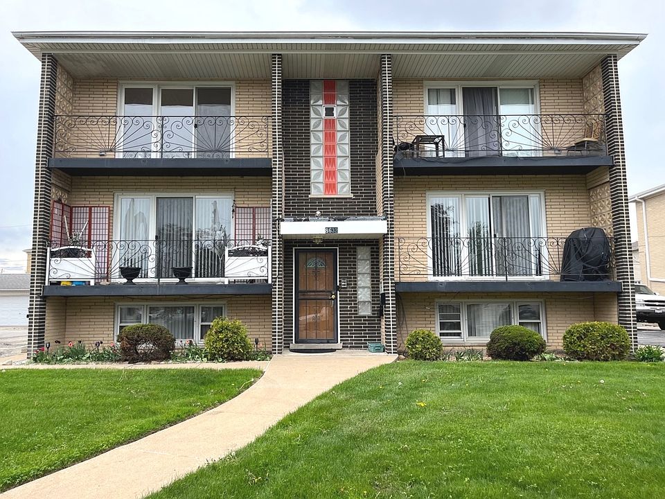 1st image of 8632 Leclaire Ave