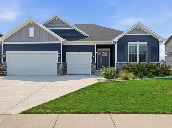 435 Peterson Trl, Oregon, WI 53575