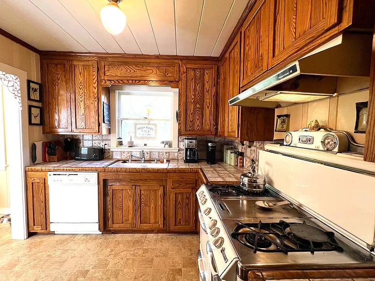 540 Cienega Rd — Photo 6