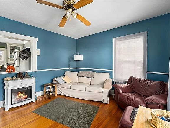 2nd image of 5 Lincoln St #1
