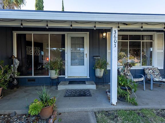 2nd image of 3601 Sean Dr