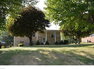 16761 Artistic Dr, East Liverpool, OH