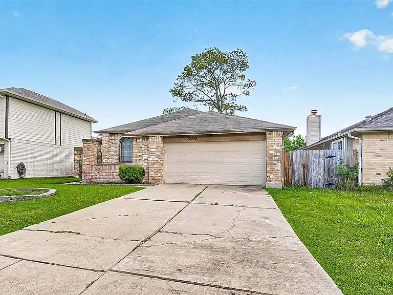 12403 Meadow Ridge Dr — Photo 2