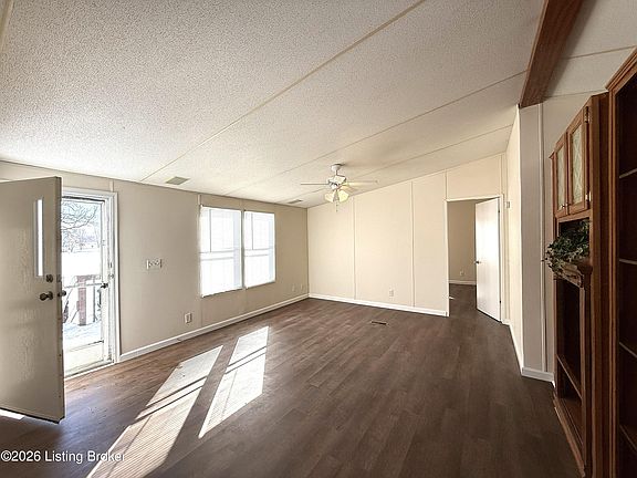 4th image of 325 Bewley Rd