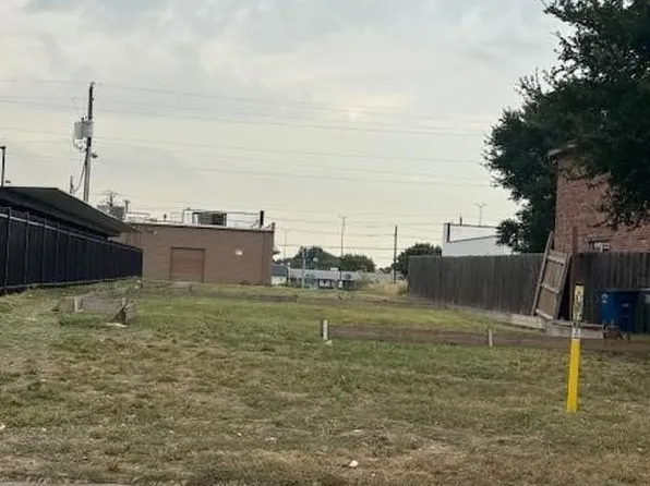 4105 Preferred Pl, Dallas, TX 75237