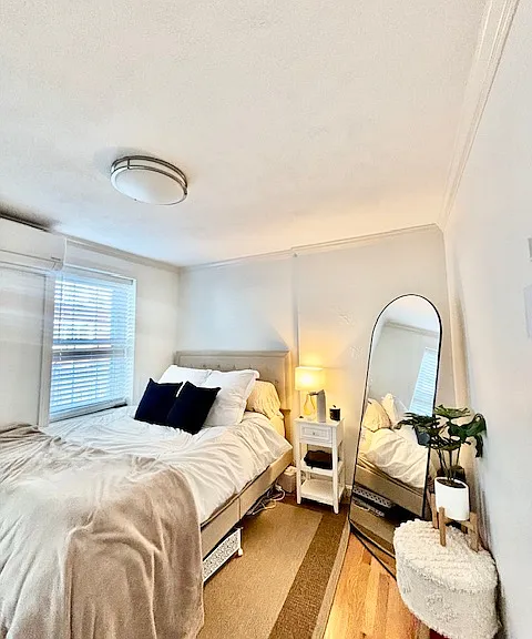 165 W 2nd St #2 — Photo 6