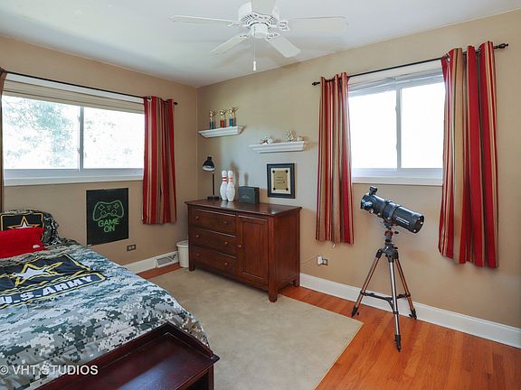 5th image of 602 S Milwaukee Ave APT F