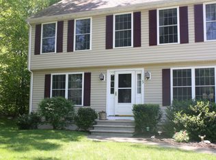 37 James St, Salem, NH 03079