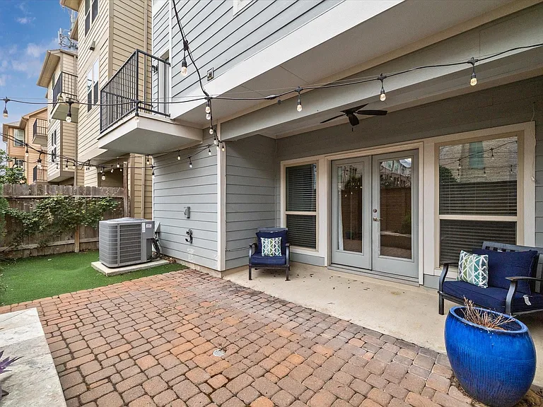 6013 Kansas St #B — Photo 31