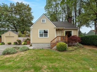 169 Beacon Hill Dr, Longview, WA 98632