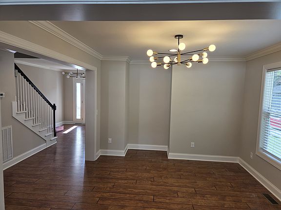 4th image of 238 1st Ave
