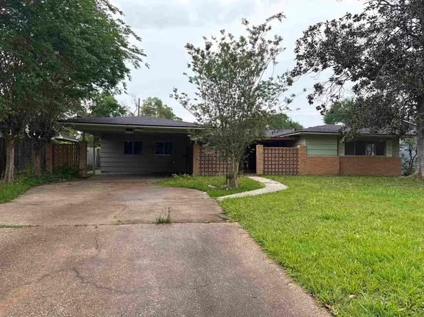 4650 Dellwood Ln, Beaumont, TX 77706
