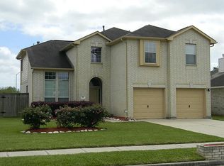1111 Chase Park Dr, Bacliff, TX 77518