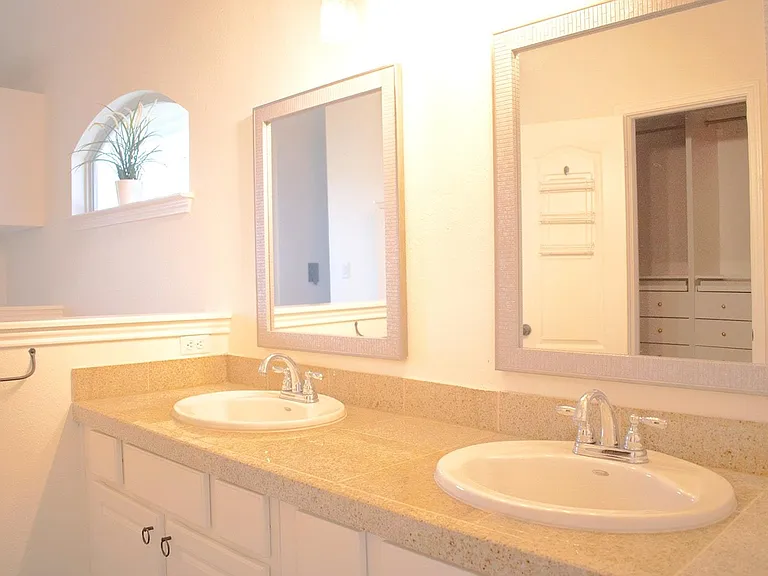15844 Opal Fire Dr — Photo 11
