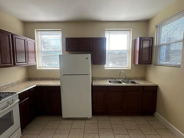 280 Norton St #1 — Photo 2