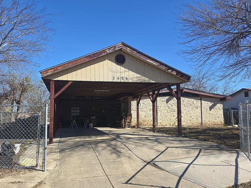 2nd image of 7526 Apple Valley