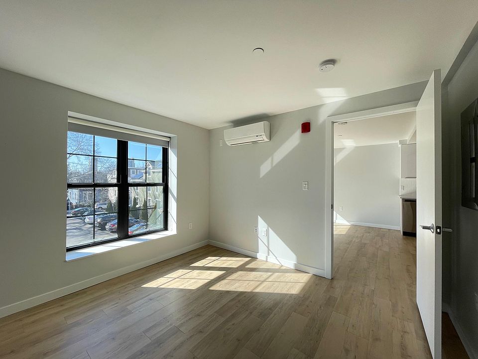1st image of 2 Soden St #102