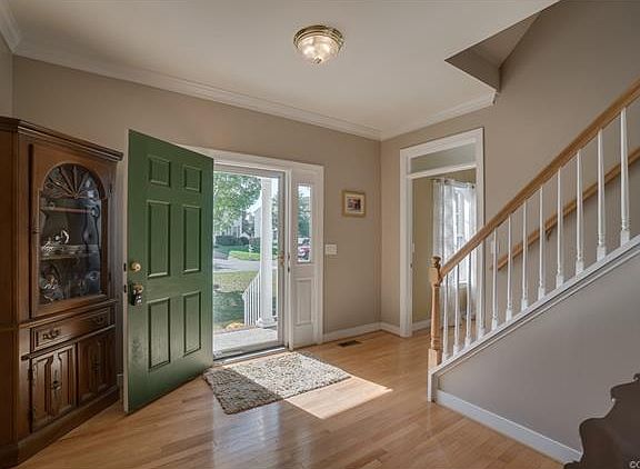 2nd image of 9362 Summer Oak Dr