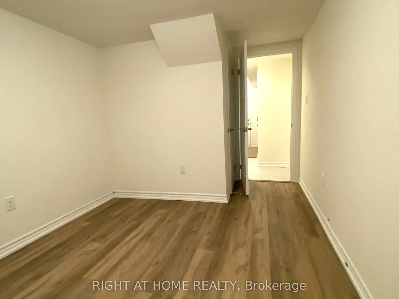 3 bed, $2,950 — Photo 3