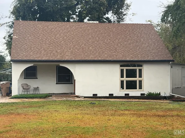 2820 Alta Vista Dr, Bakersfield, CA 93305