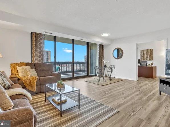 5505 Seminary Rd APT 1614N, Falls Church, VA 22041