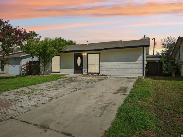 6707 BLUE OAK LN, San Antonio, TX 78227