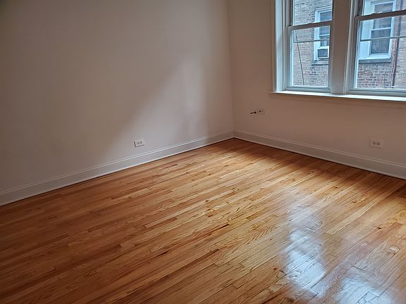 4th image of 2331 W Arthur Ave APT 2E