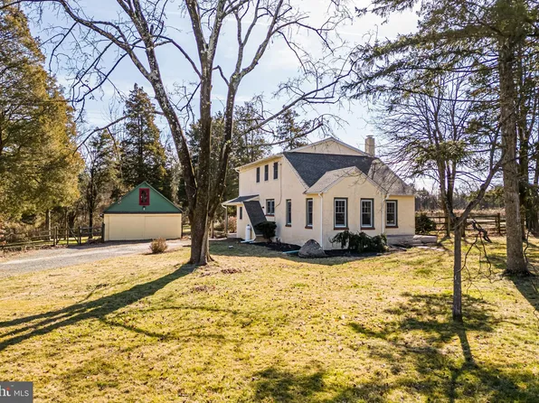 1248 Faust Rd, Perkiomenville, PA 18074