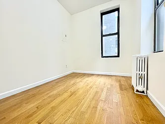 Rented by HOLTON REAL ESTATE INC.