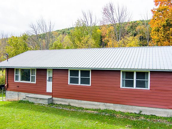 2nd image of 115 Ecker Hollow Rd