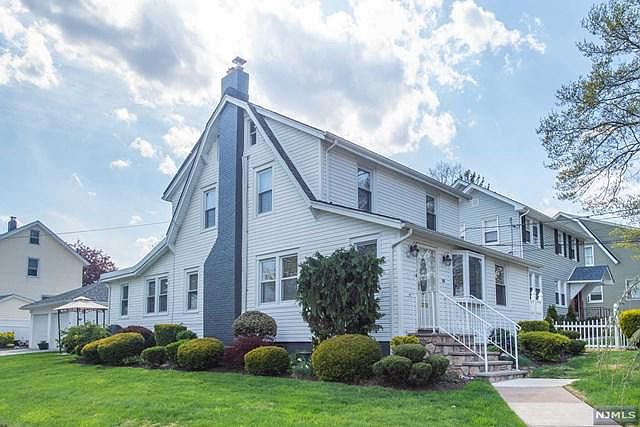 1st image of 88 W Forest Ave