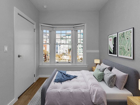 3rd image of 1651 Market St APT 212