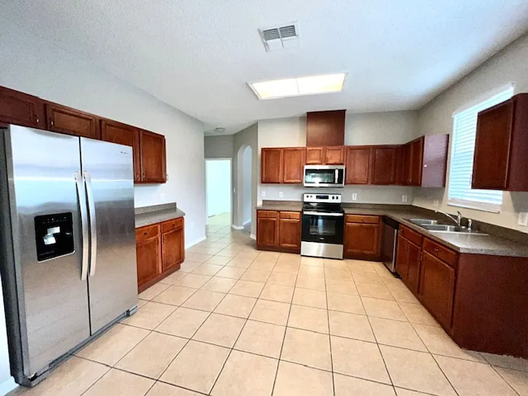 9240 Black Hawk Ct — Photo 11