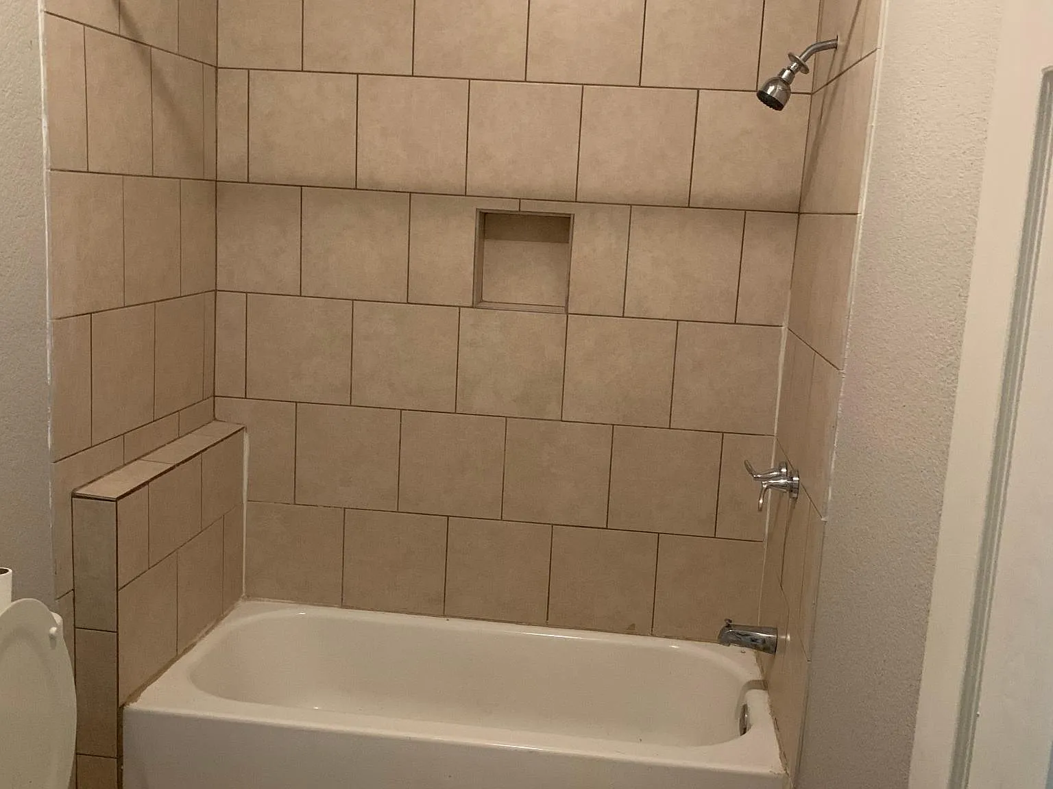 3 bed, 1106 sqft, $1,470 — Photo 3