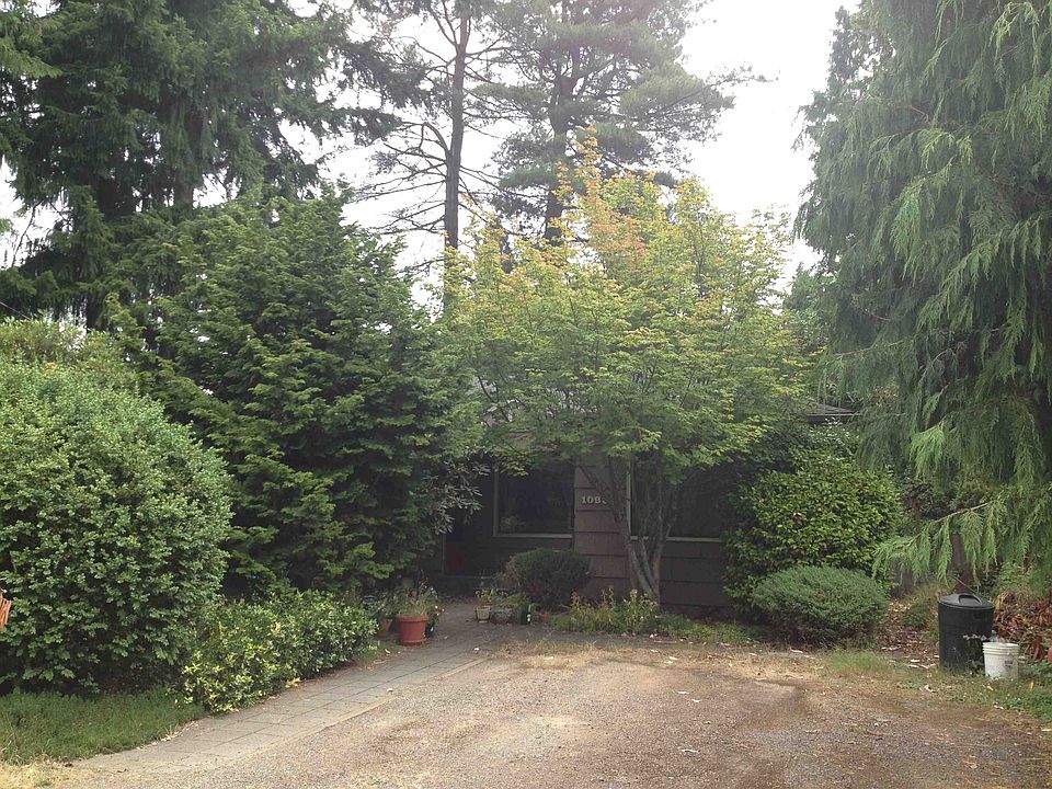 1st image of 10832 12th Ave NE