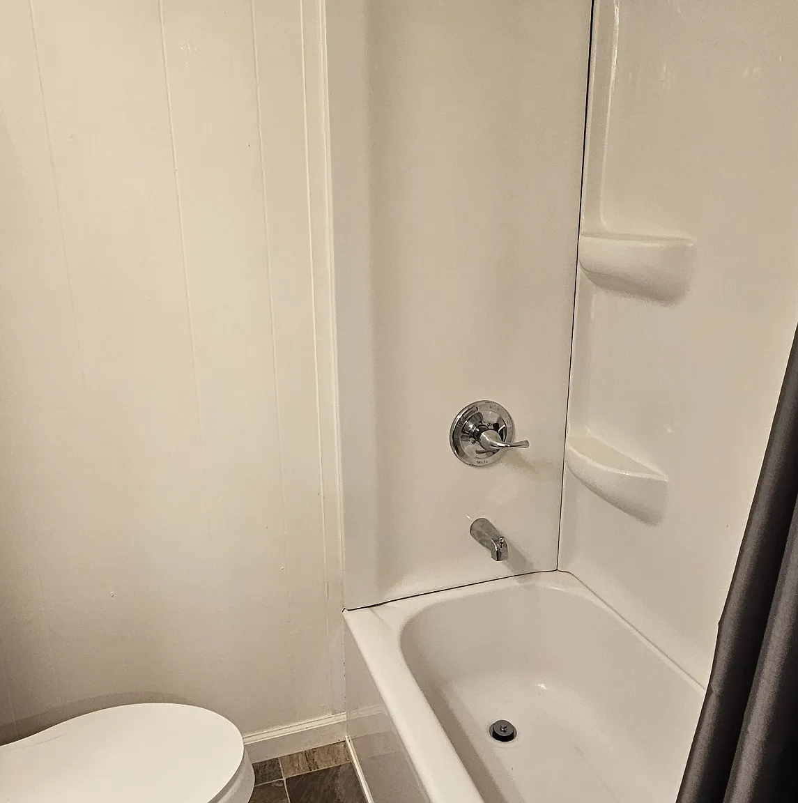 2 bed, 950 sqft, $1,025 — Photo 3