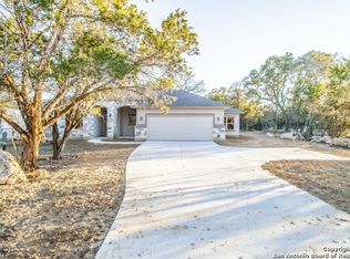 558 Winding River Ln, Spring Branch, TX 78070