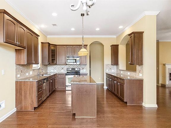 4th image of 740 Evanwood Dr