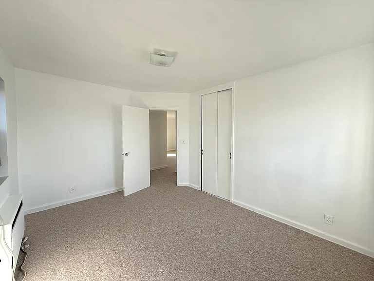 3031 Edwin Ave #5C — Photo 18