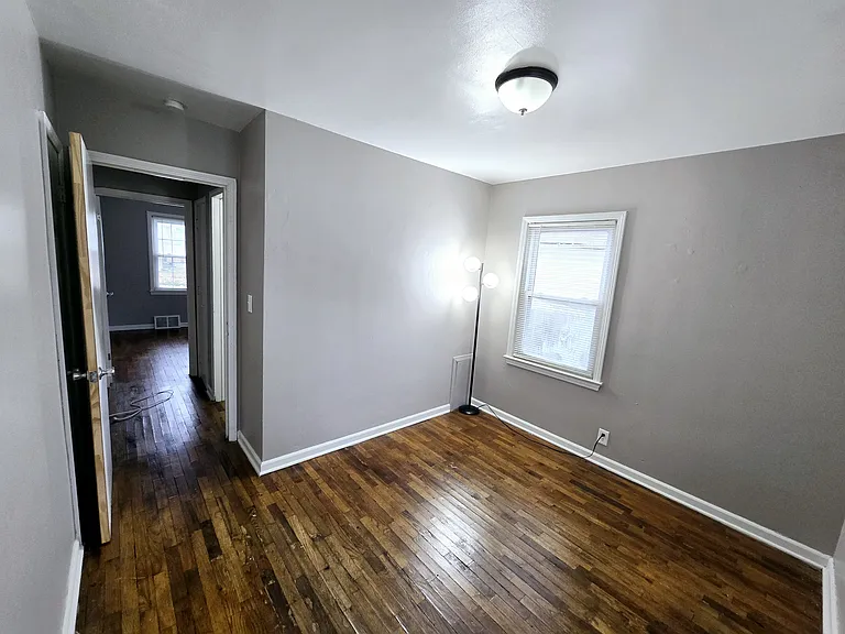 1106 Lincoln Ave — Photo 9