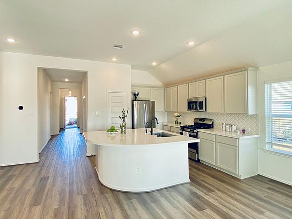 3rd image of 8830 Winter Hedge Ct