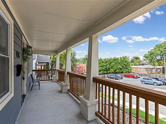 5th image of 4516 Mercier St