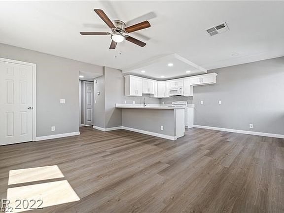 5th image of 308 Eastminister Ct APT B
