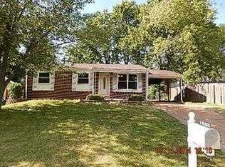 3 Wilbert Dr, Saint Charles, MO 63304